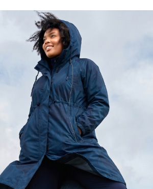 Parka alla moda con cappuccio per ogni tempo