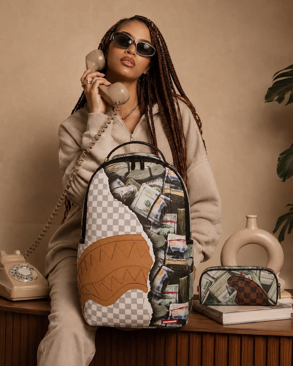 SPRAYGROUND Zaino CREAM CHECK crema-nero per uomo, donna e bambino con fantasia check, grafica cash all-ove