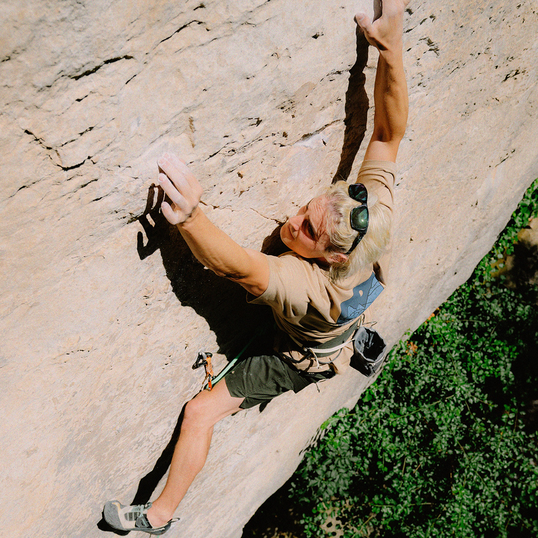 SALE CLIMBING