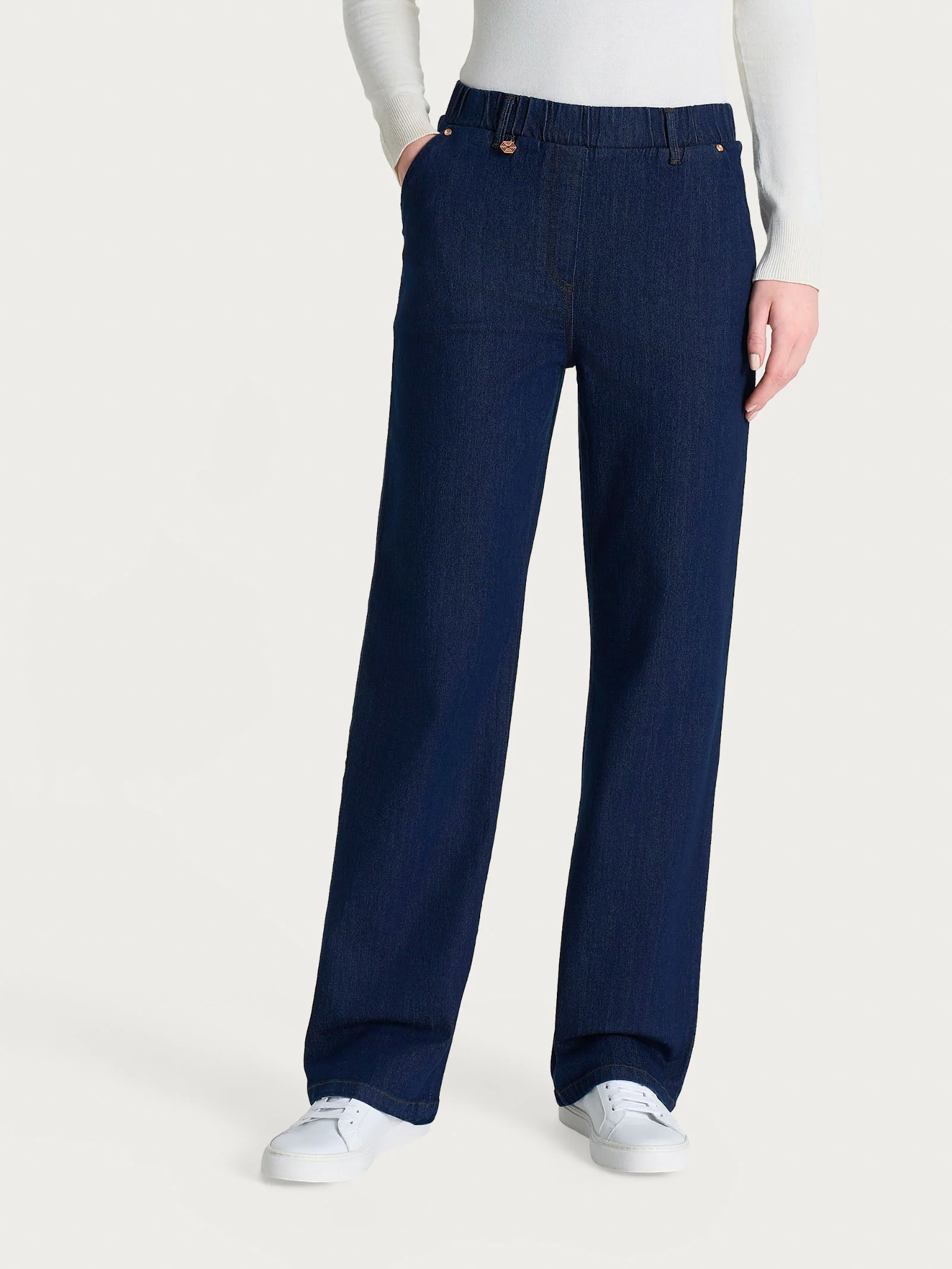 Image of Jeans ampio con tasche in 4 Seasons Denim  - Persia