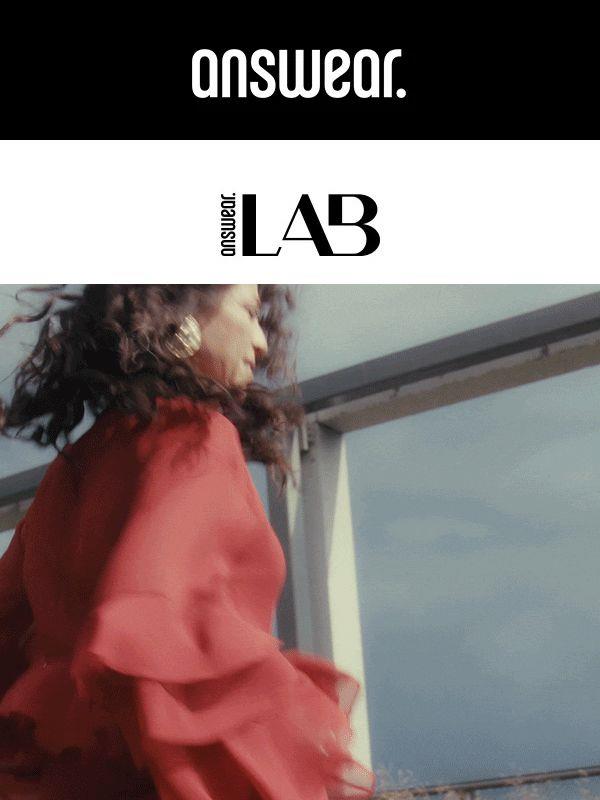 Scopri la nuova versione di HER STAGE, l'ultima collezione di Answear.LAB.
