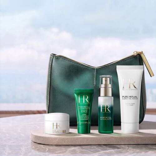 4 miniature e la pochette Powercell in una raffinata cornice di Back to School.