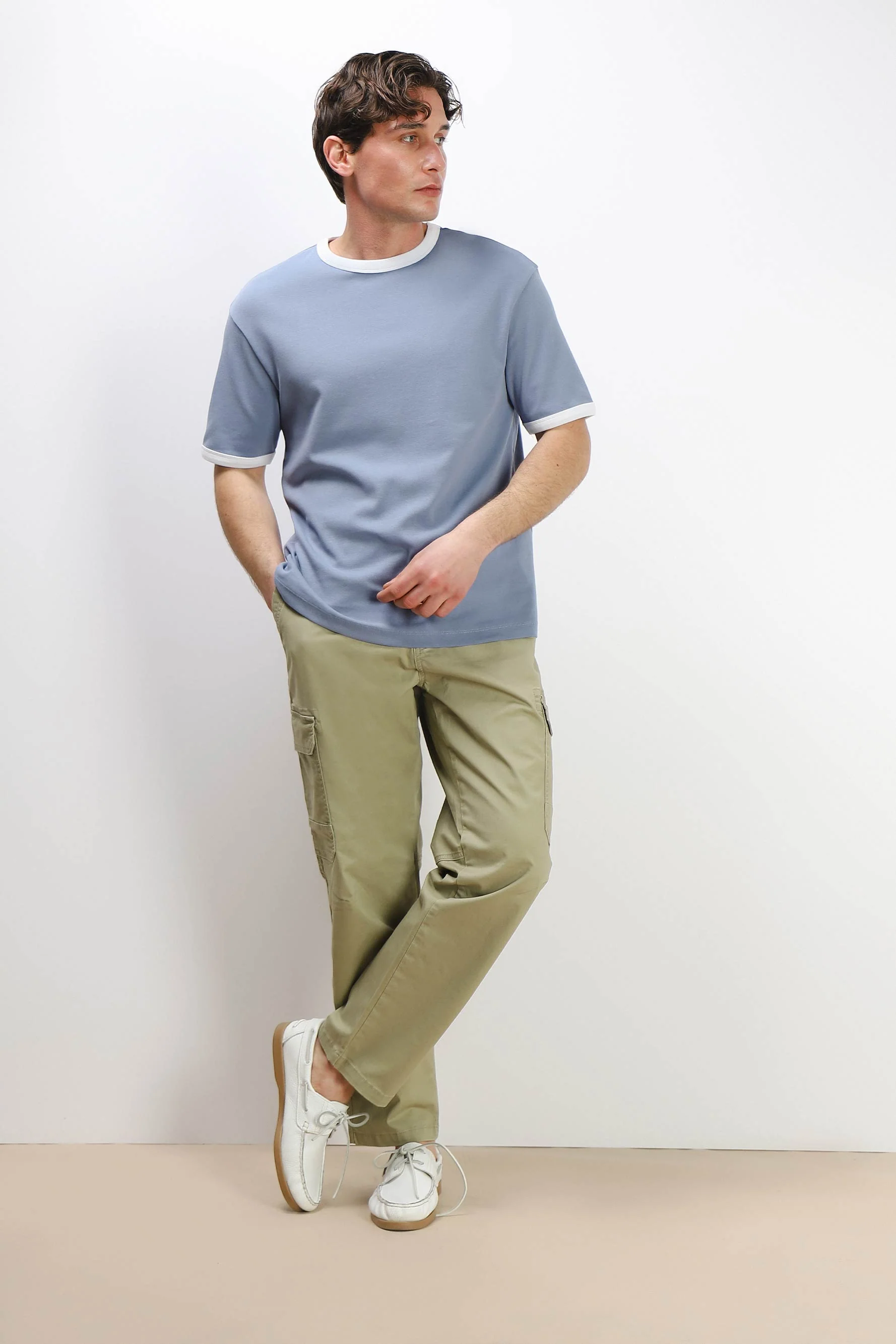 Image of PANTALONE CON TASCONI 