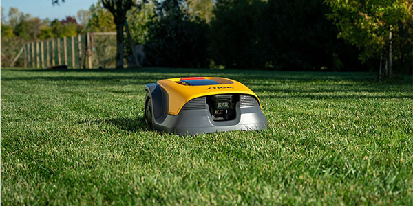 STIGA Autonomous robots