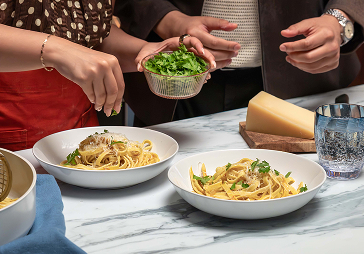Saffron Pasta with Garlic Butter and Parsley
