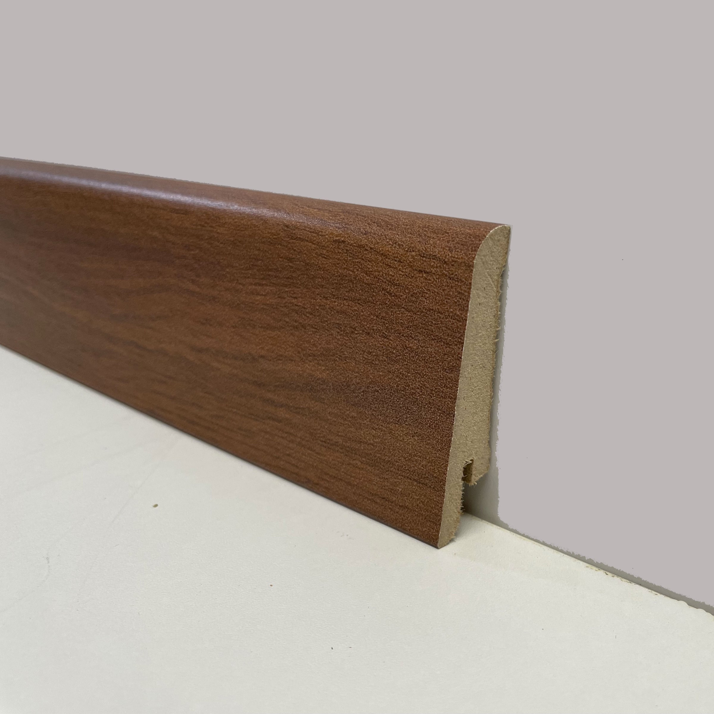 €1,69 - BATTISCOPA ZOCCOLINO in FIBRA DI LEGNO 60x15 Vari decori, Parquet, Laminati, SPC, LVT (prezzo al metro)