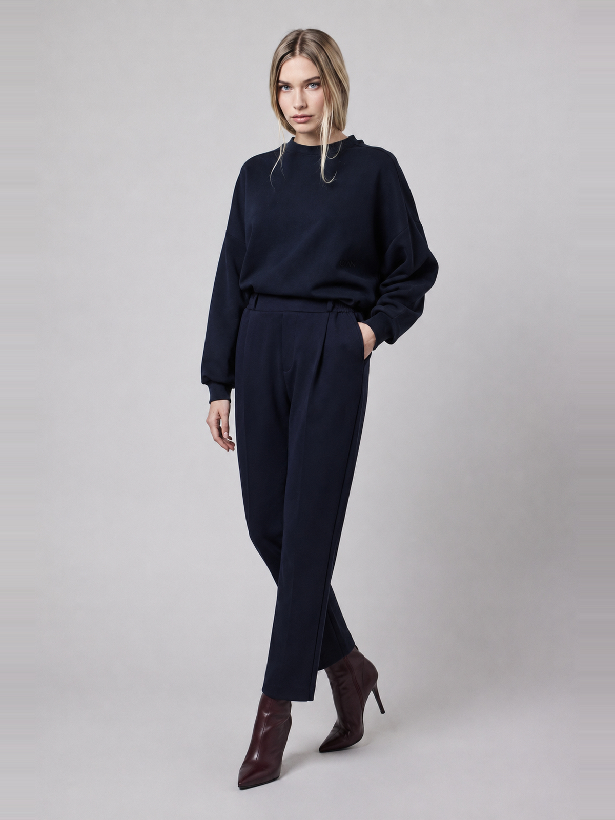 Pantalone Gamba Dritta alla Caviglia in Interlock Navy
