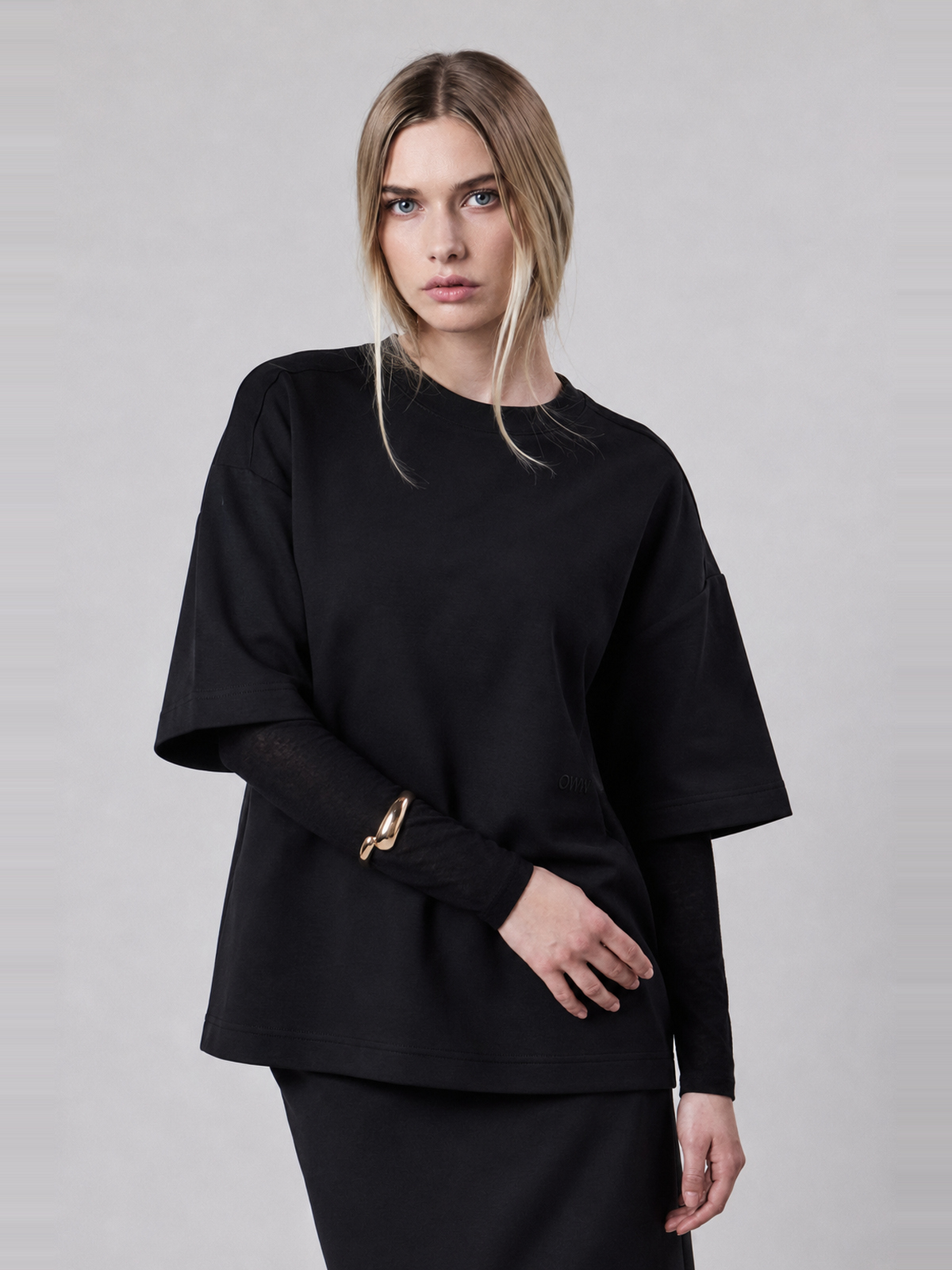 T-Shirt Girocollo Loose Fit in Interlock Black