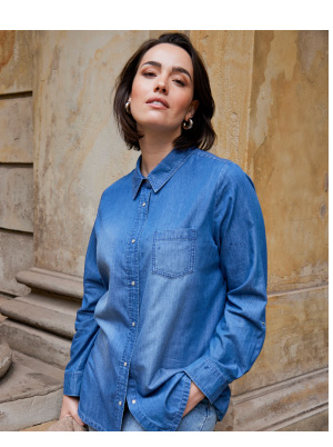 Camicia in denim con colletto e taschino