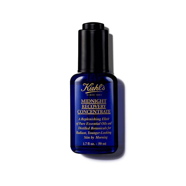 Midnight Recovery Concentrate flacone blu su sfondo bianco