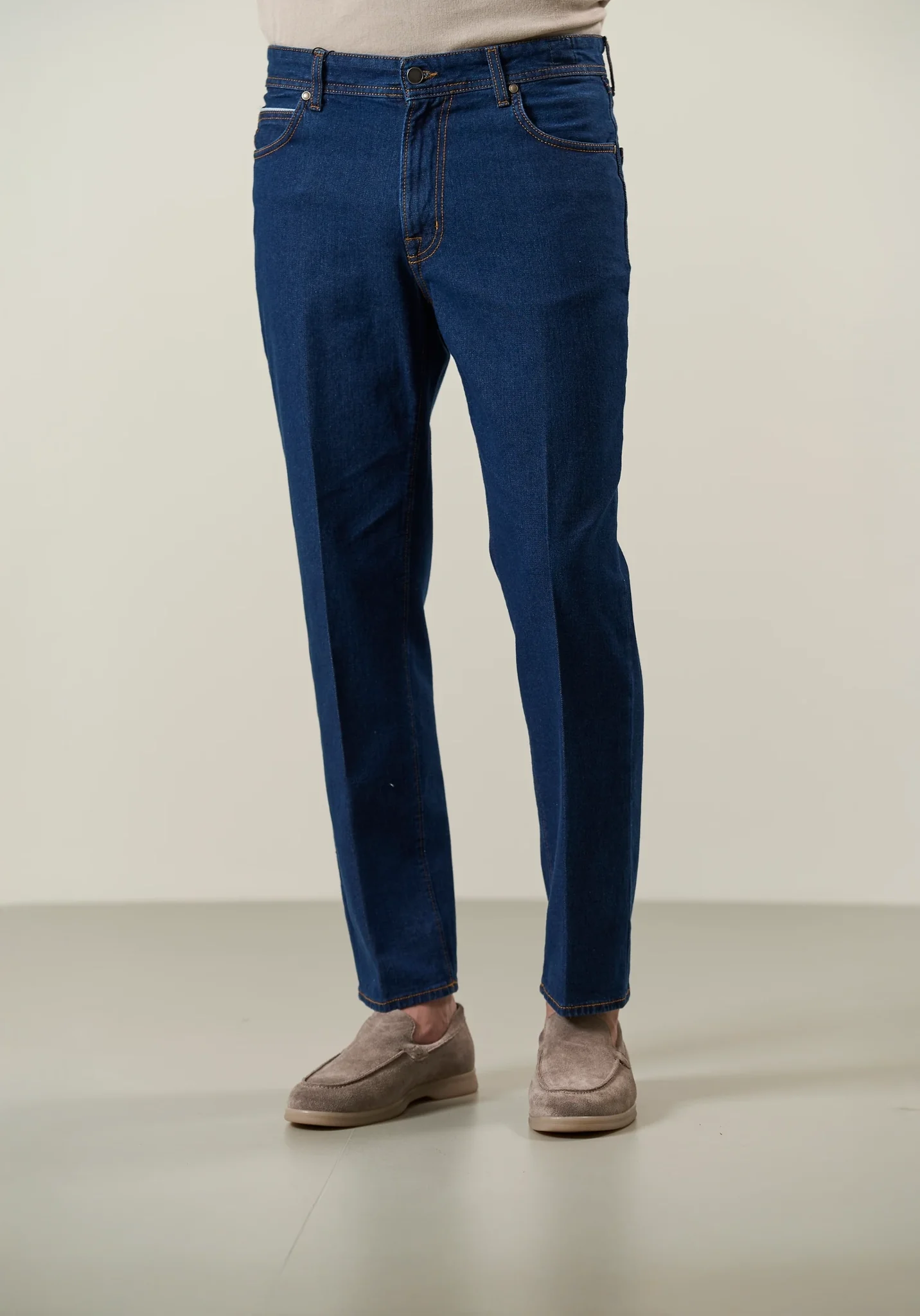 Image of Jeans lavaggio medio cotone stretch carrot fit