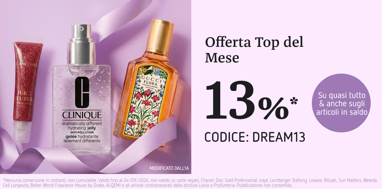 Grafica pubblicitaria con cosmetici su uno sfondo viola chiaro. In evidenza si trova il “Top Deal of the Month” con uno sconto del 13% e il codice DREAM13 su quasi tutta la gamma di prodotti, compresi molti articoli già in saldo.