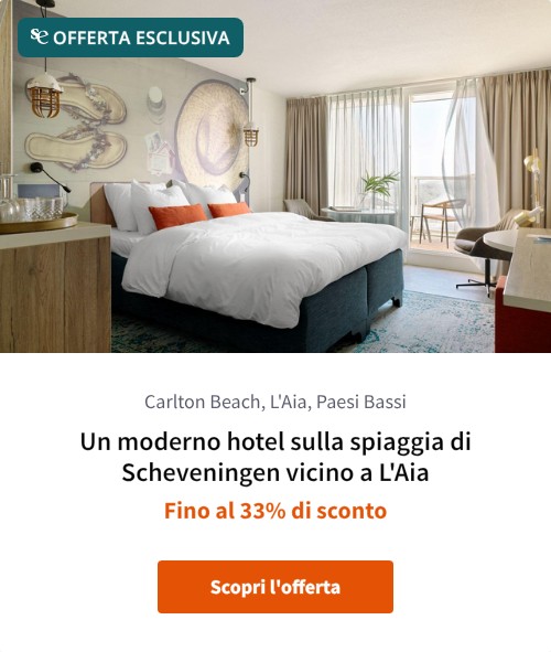 Un moderno hotel sulla spiaggia di Scheveningen vicino a L'Aia