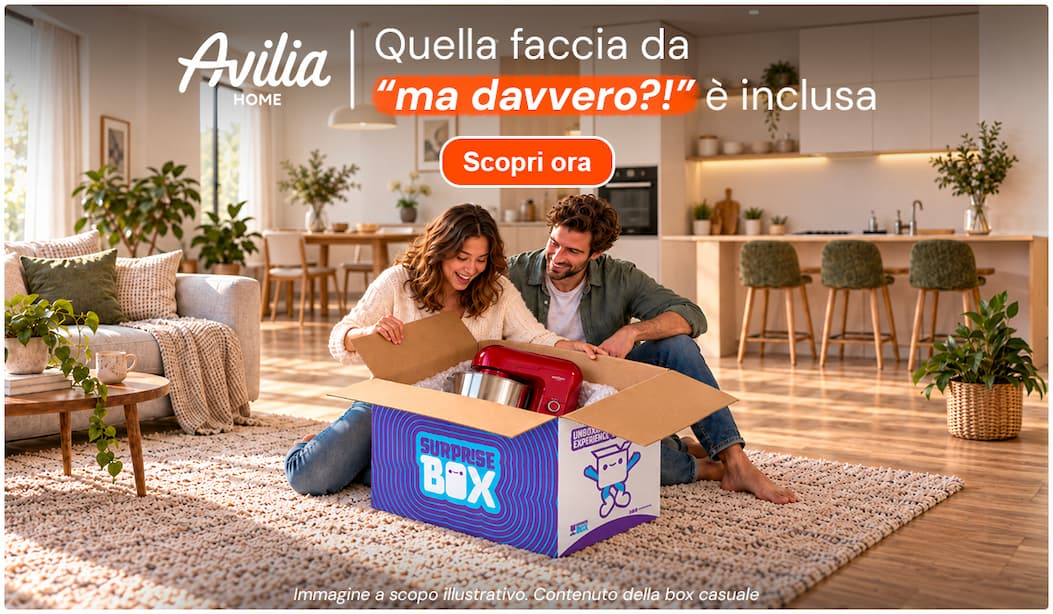 Scopri la Surprise Box Avilia: una coppia apre una box a contenuto casuale. Quella faccia da “ma davvero?!” è inclusa.