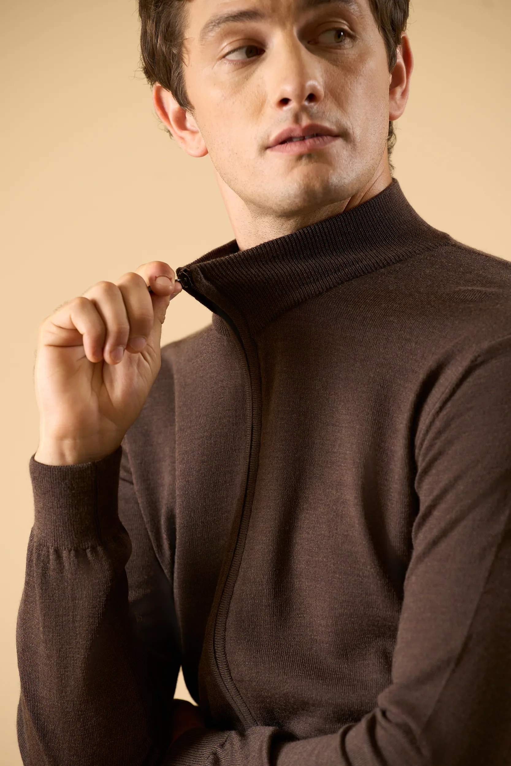Image of Maglia full zip marrone lana merinos extrafine