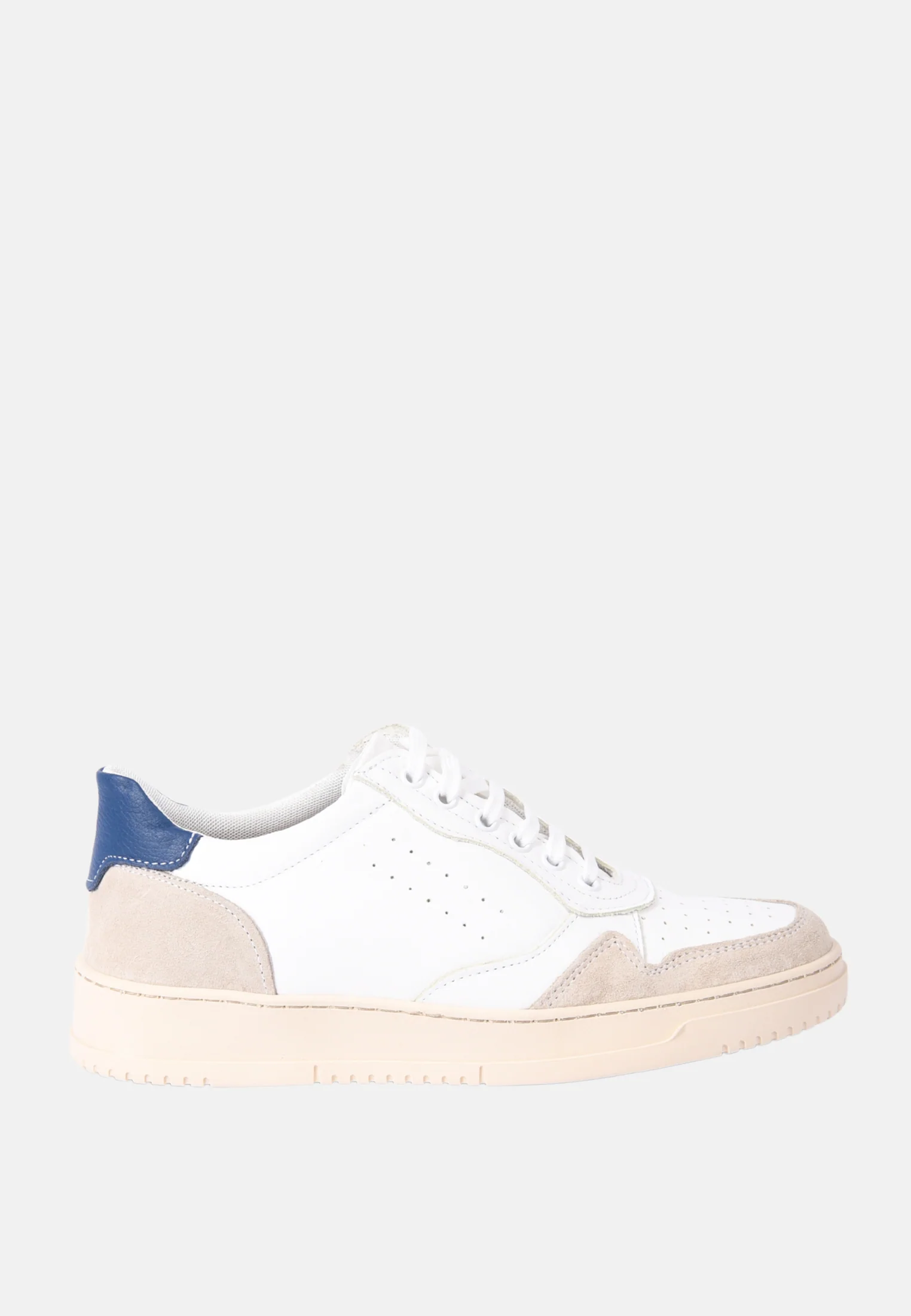 Image of Sneakers con dettaglio tallone