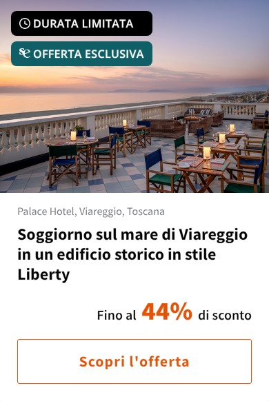 Soggiorno sul mare di Viareggio in un edificio storico in stile Liberty
