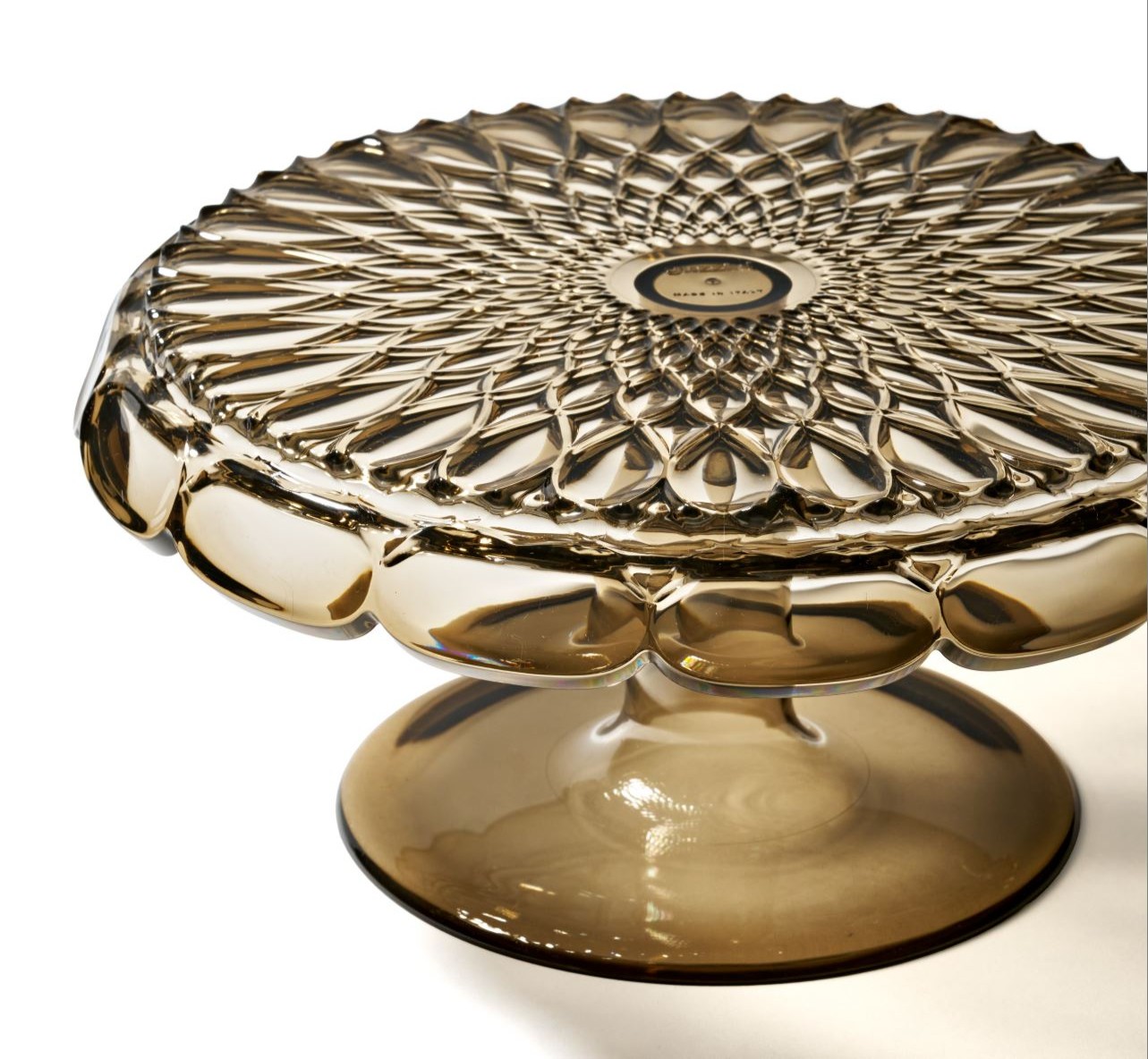 https://guzzini.com/it/products/alzata-con-campana-vanity?variant=49736030388552