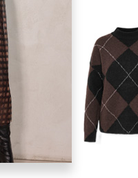 Elegante maglione argyle con colletto alto