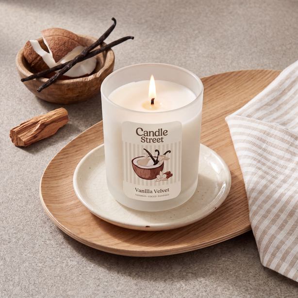 Candela Vanilla Velvet
