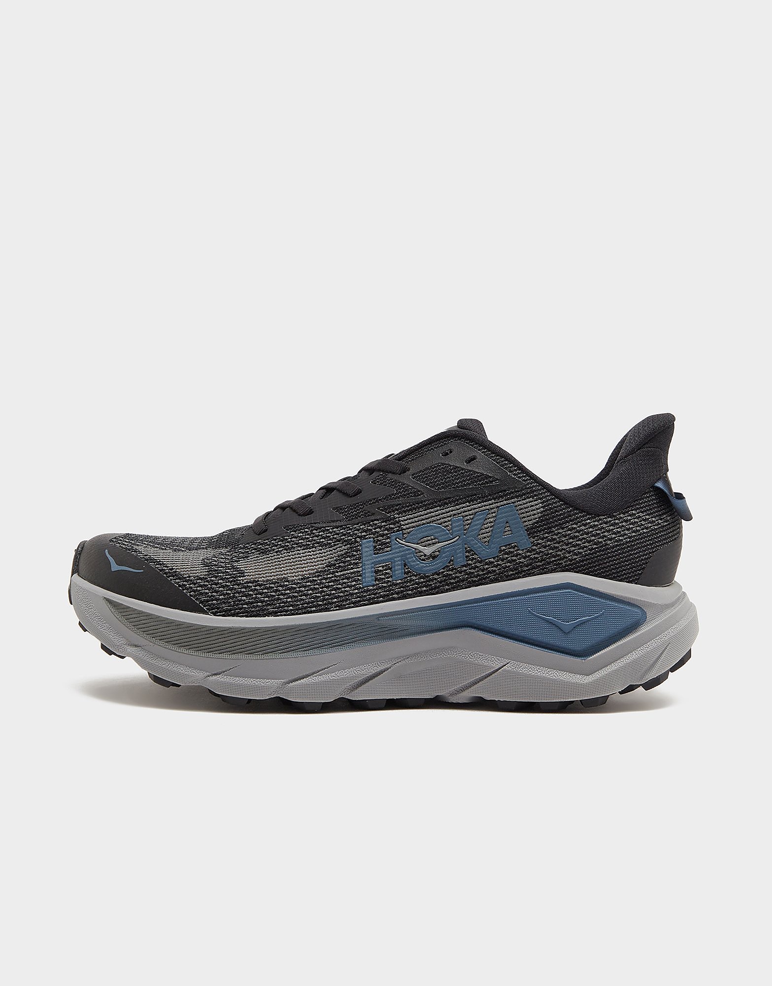HOKA Challenger 8
