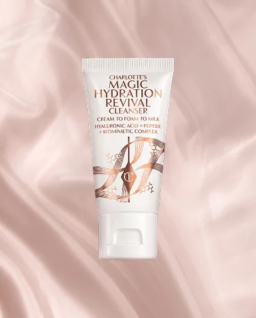 CHARLOTTE’S MAGIC HYDRATION REVIVAL CLEANSER