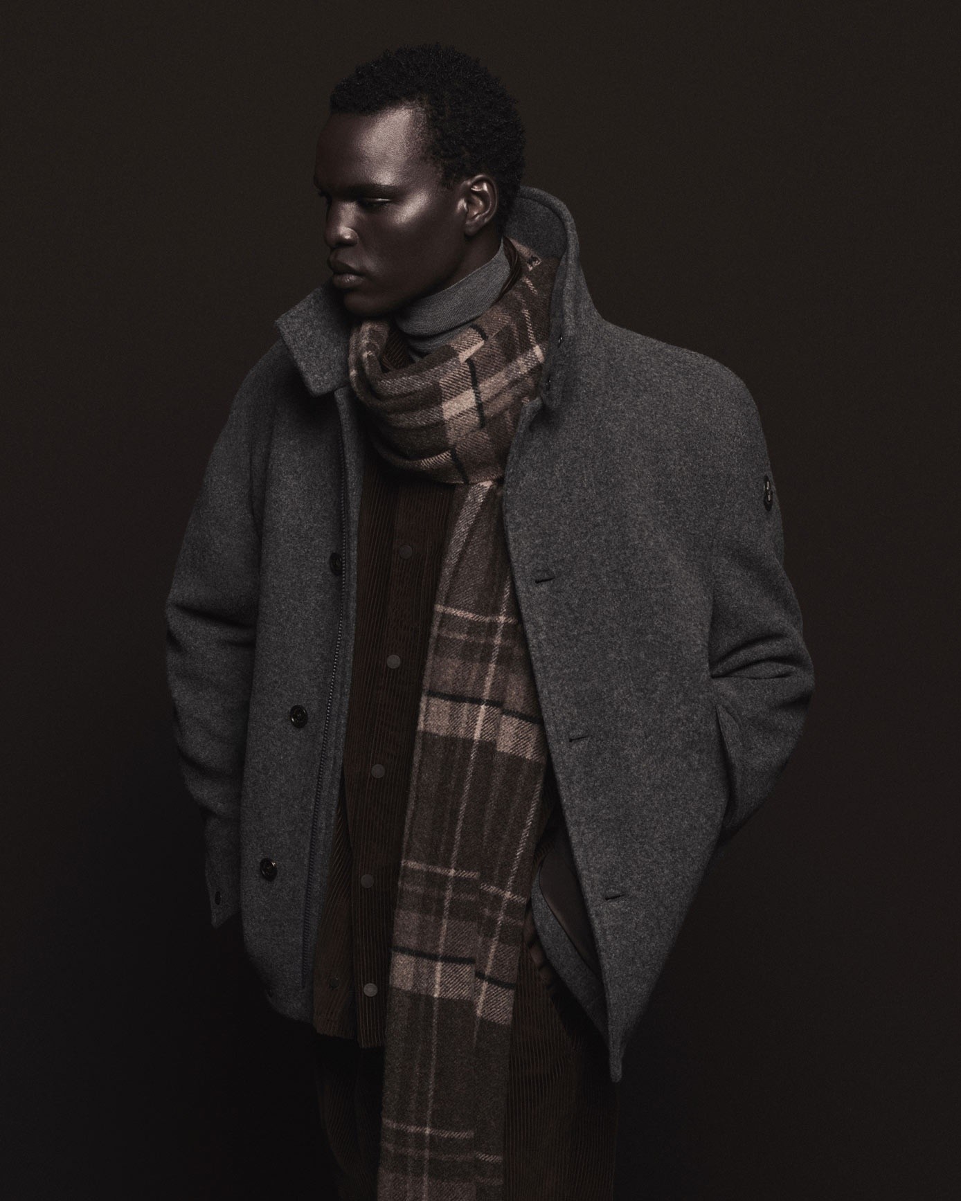  Acquista sul sito web di Moncler