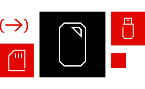 Icone digitali astratte tra cui un quadrato rosso con il contorno bianco della scheda di memoria, un quadrato nero con un'icona SSD portatile bianca, un quadrato rosso con un'unità flash USB bianca, un quadrato rosso e una freccia destra rossa.