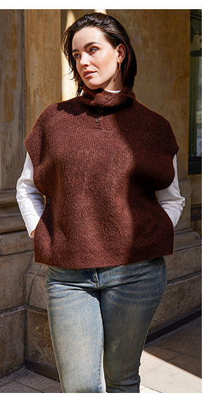 Maglione senza maniche, bottoni laterali, colletto alto