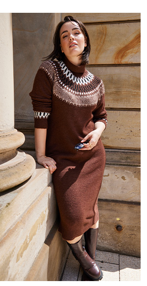 Elegante vestito in maglia con motivo norvegese in caldo tono marrone
