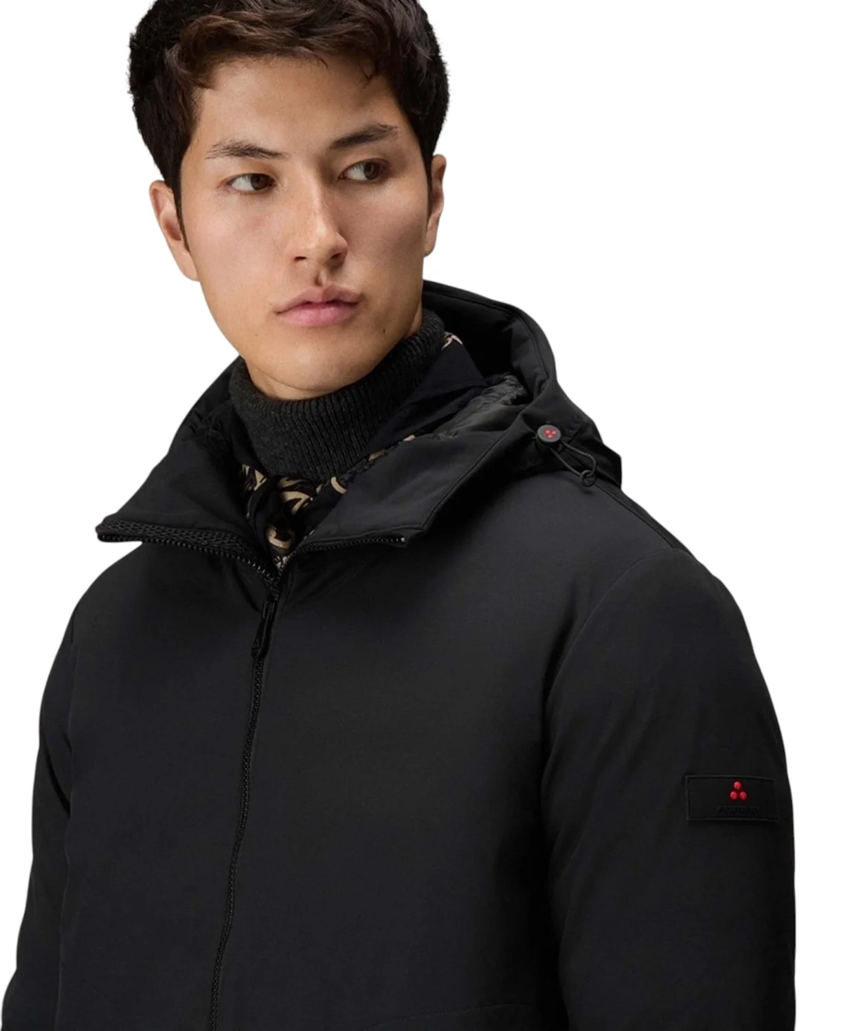Overcoat tecnico Peuterey nero, indossato