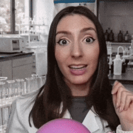 Greta ci spiega cosa sia il collagene come formula e presenta il siero 1cc* CollaShot Plump Serum