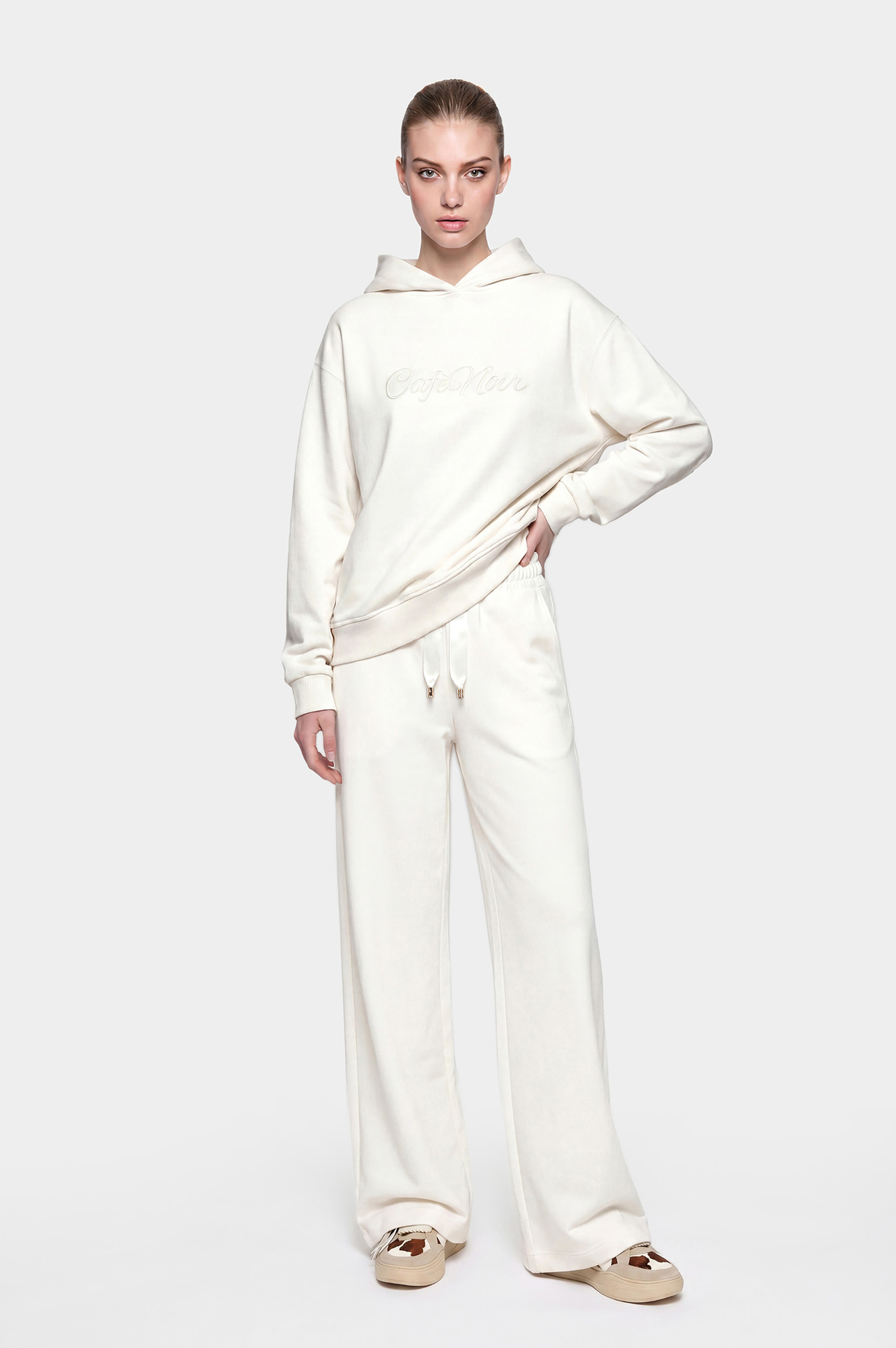 Image of felpa con cappuccio con logo off white