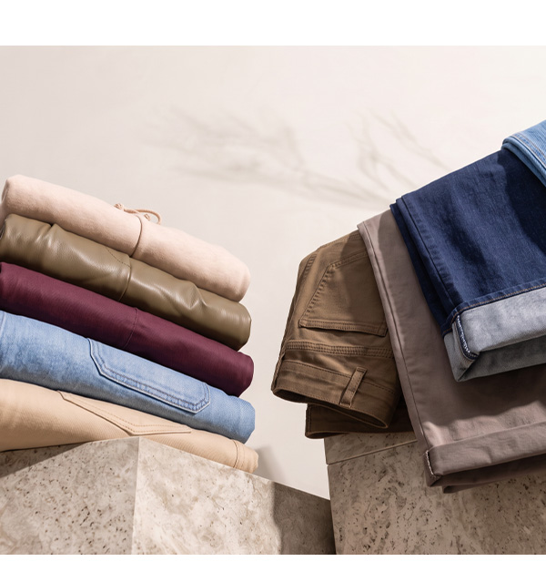Pantaloni in vari colori e tessuti