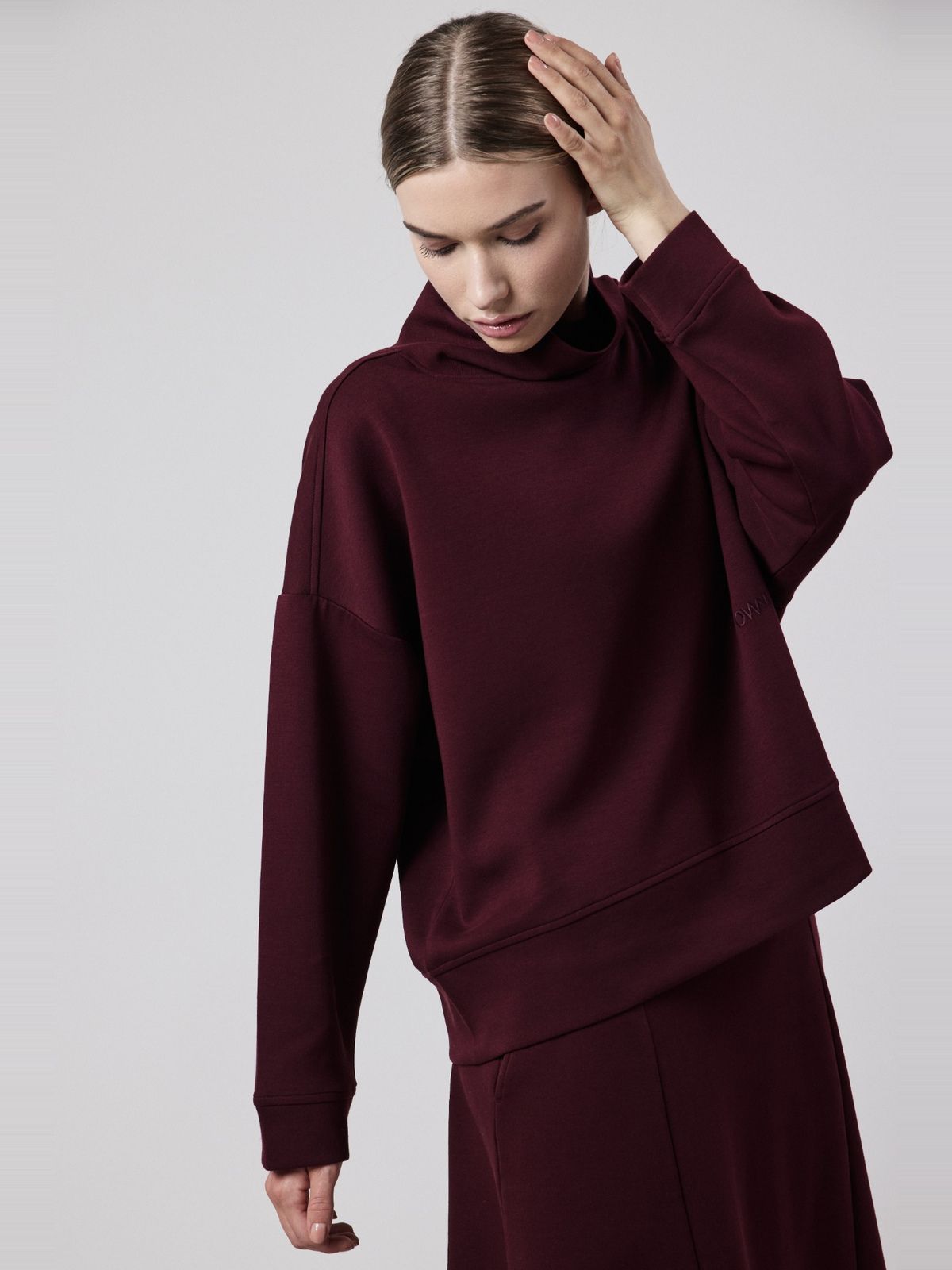 Felpa Collo Alto Loose Fit in Interlock Burgundy