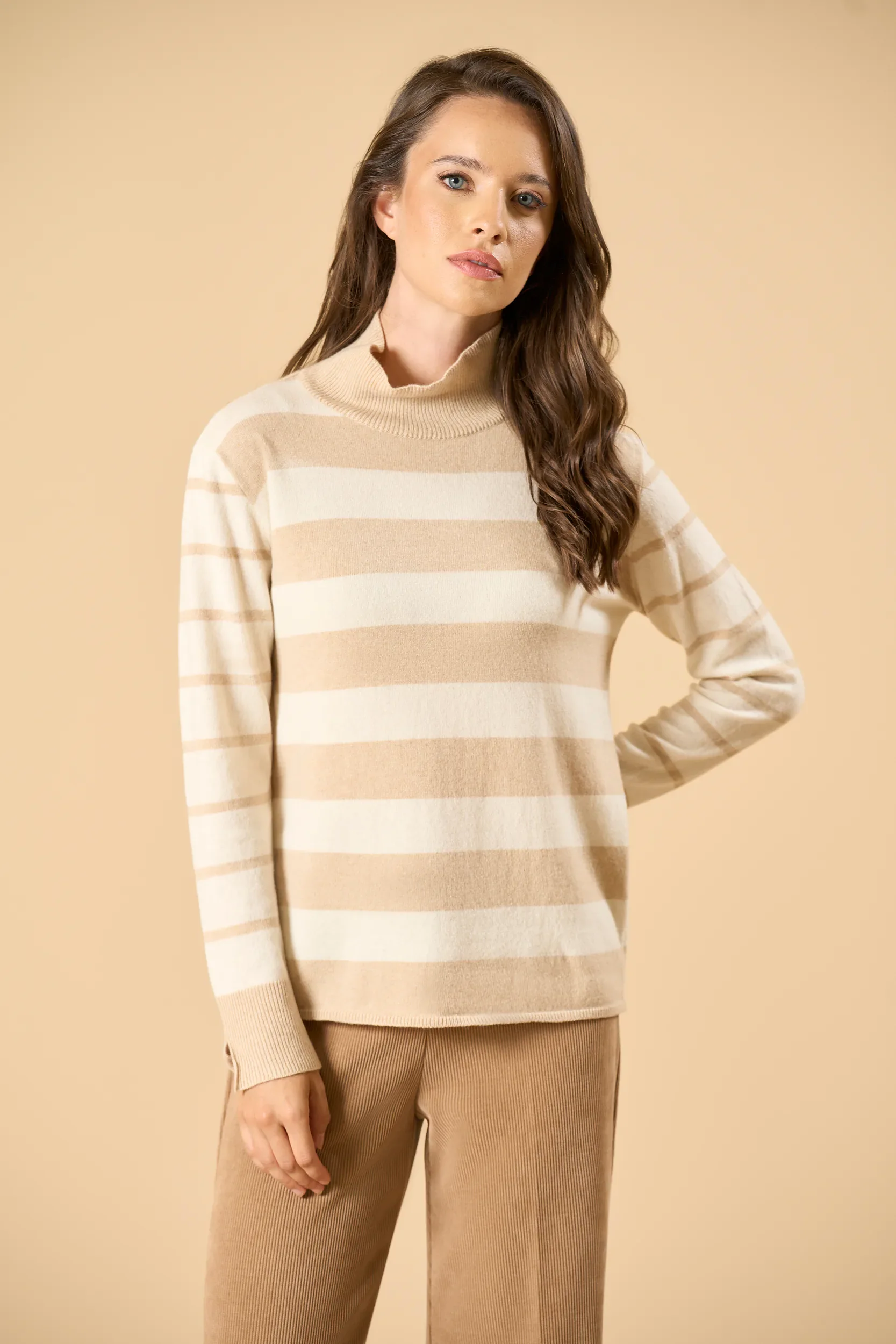 Image of Lupetto panna beige rigata misto lana