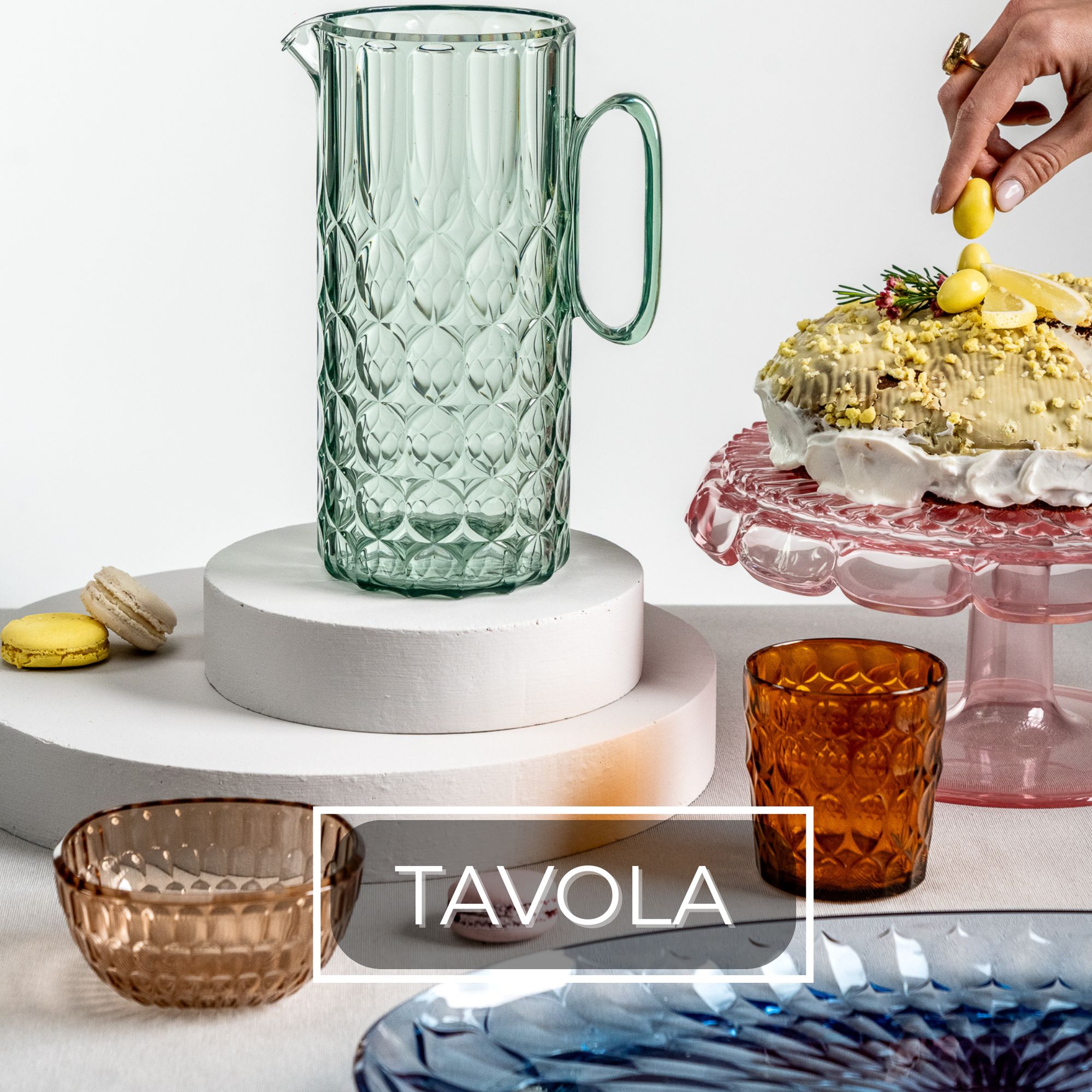 https://guzzini.com/collections/tableware