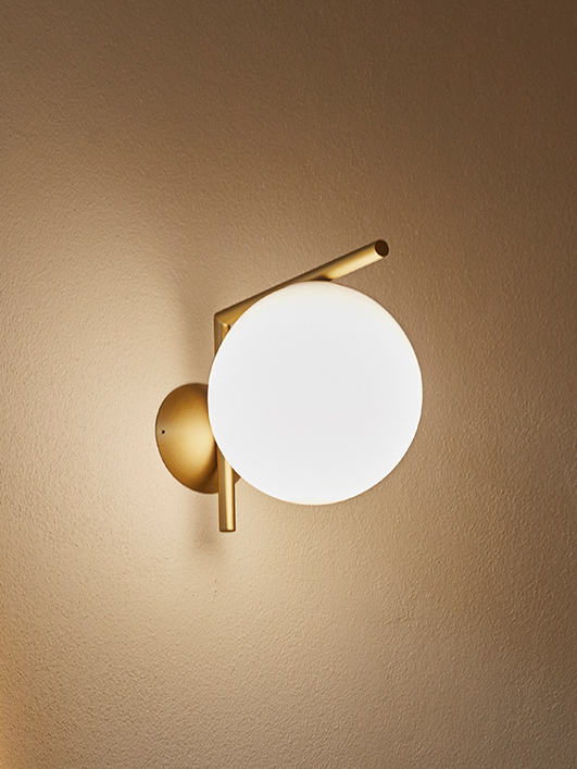 IC Lights Wall
