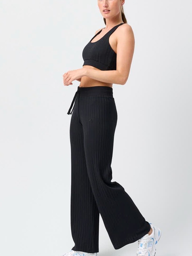 Aurelia Set