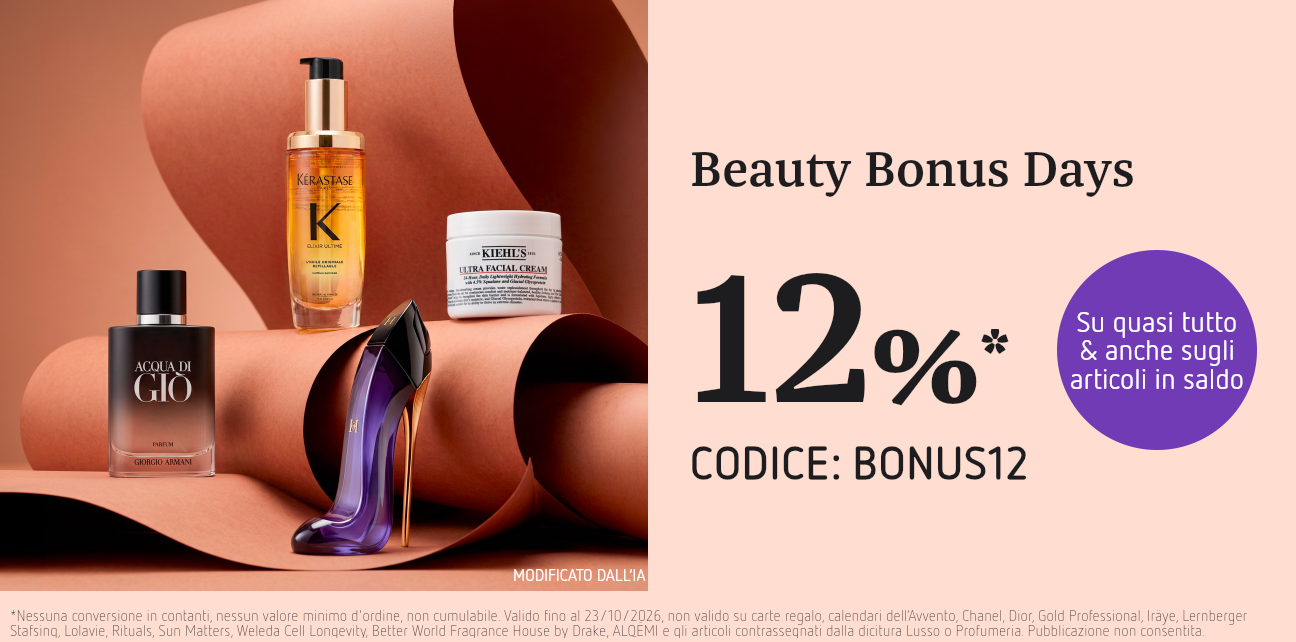 Prodotti beauty come profumi, lozioni corpo e mascara su sfondo viola. "Must-have del momento e offerte di bellezza" con una selezione dei prodotti più amati e offerte da non perdere.