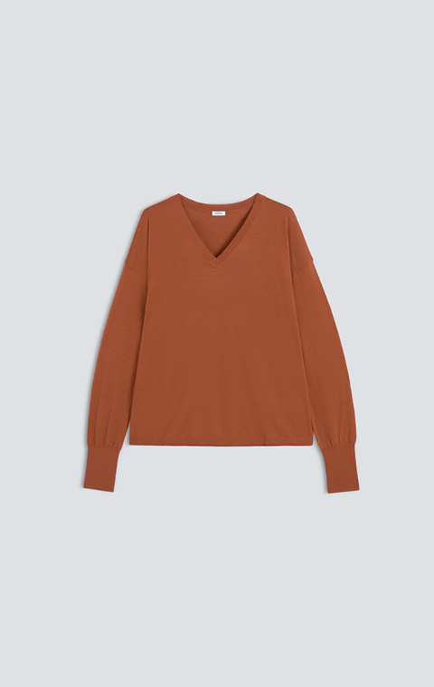 KNITWEAR