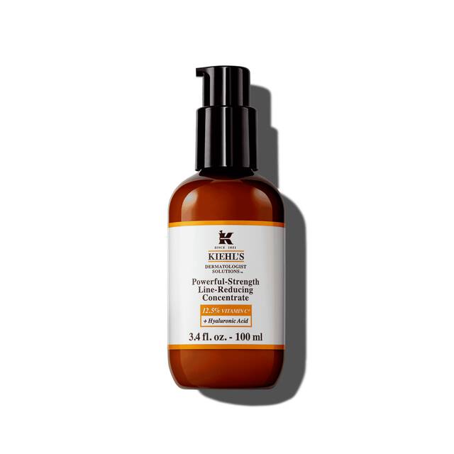 Powerful-Strength Line-Reducing Concentrate su sfondo bianco