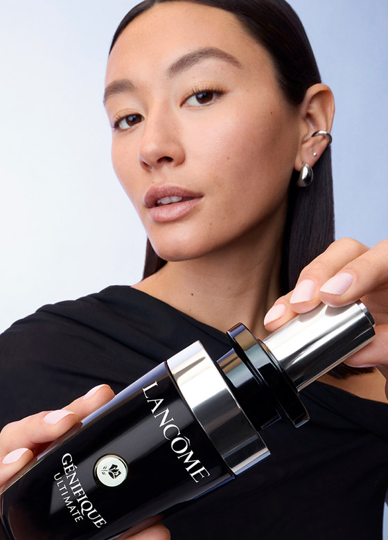 GÉNIFIQUE ULTIMATE RECOVERY SERUM Infused with Beta-Glucan, shown to help repair skin’s moisture barrier and accelerate skin surface renewal. $135 SHOP NOW