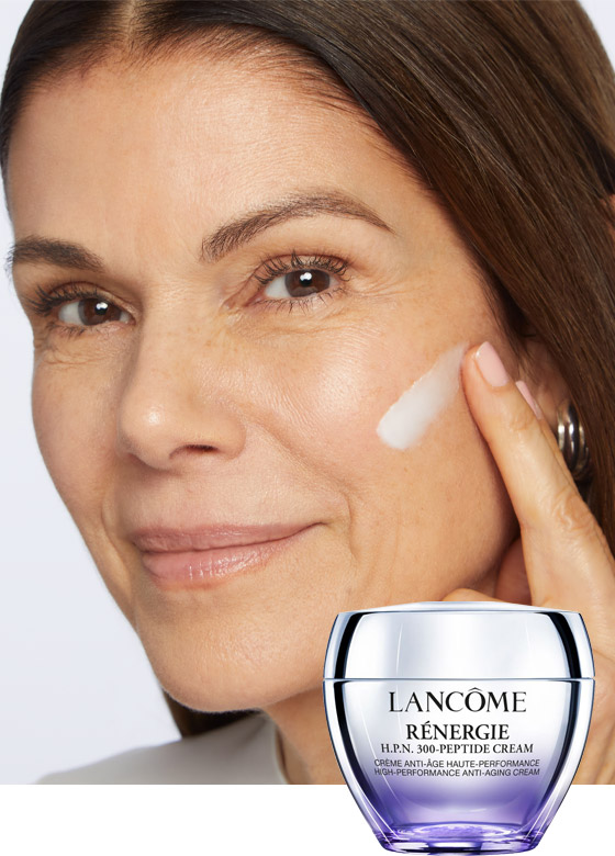 RÉNERGIE H.P.N. 300-PEPTIDE CREAM Powered by 300 peptides to visibly reduce sagging and smooth wrinkles. $140 SHOP NOW