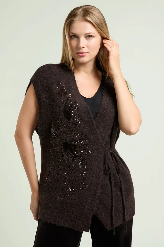 MAGLIA IN LANA E ALPACA RICAMATA A MANO