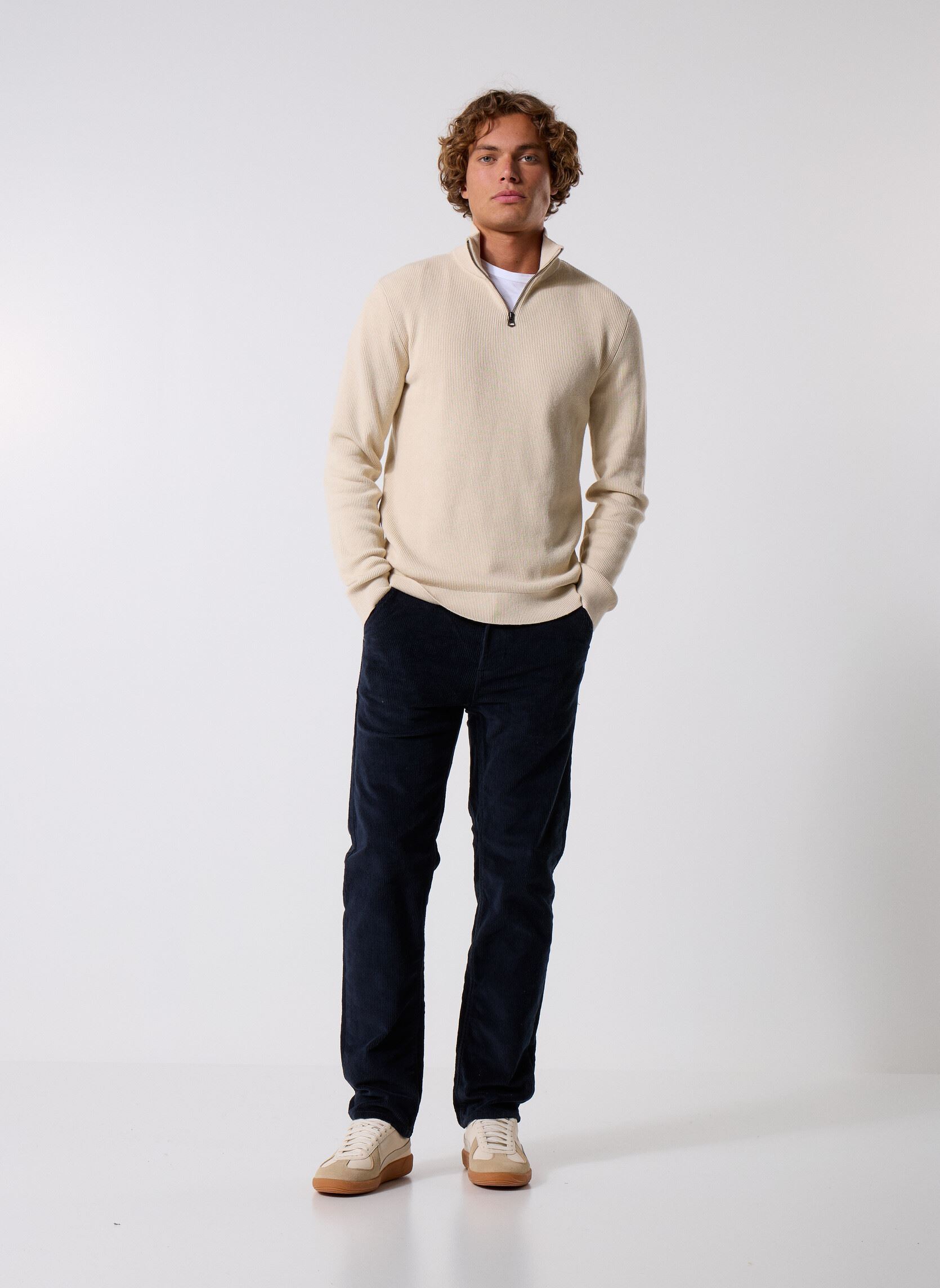 Pantalons H