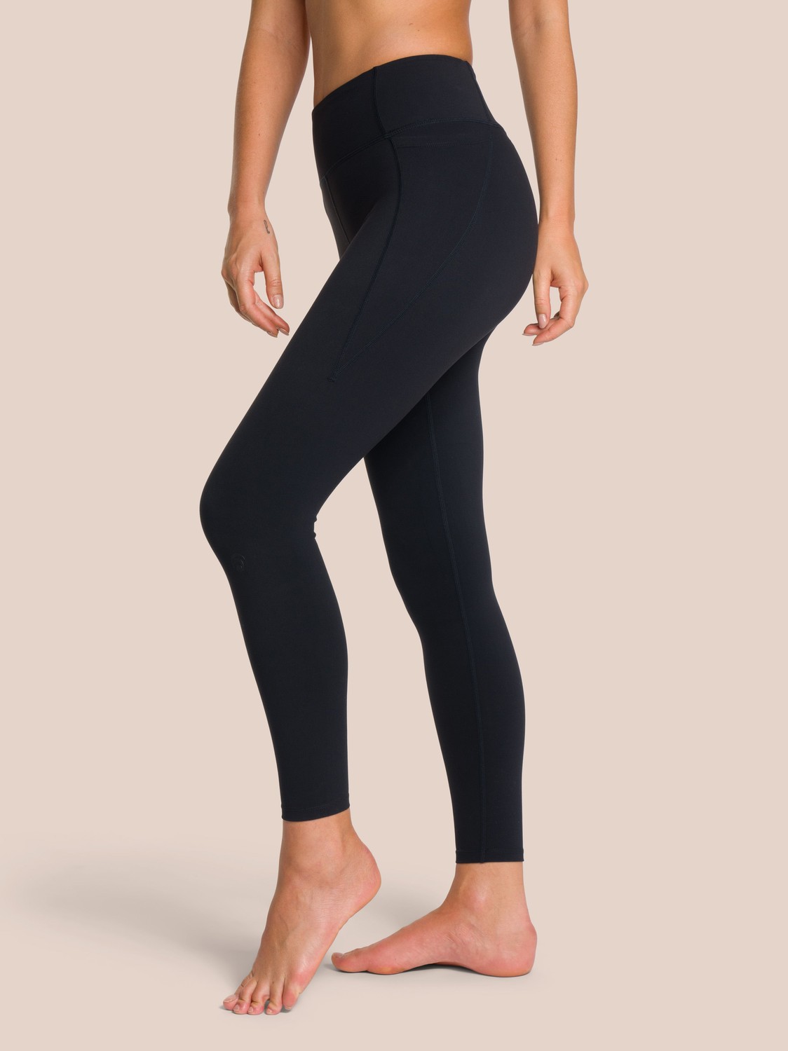 Shania Pant Black