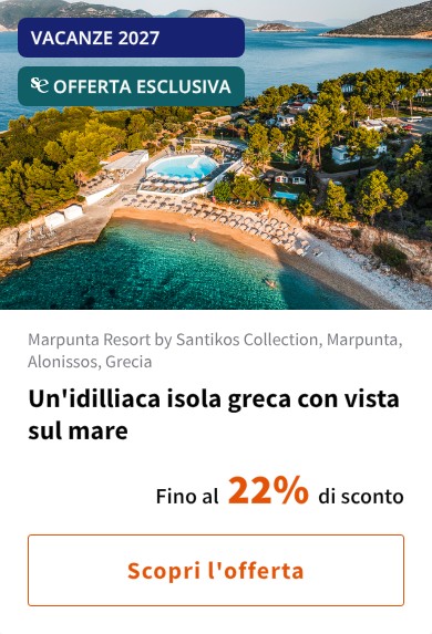 Un'idilliaca isola greca con vista sul mare